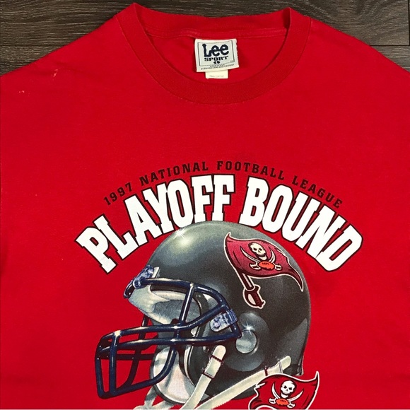 Lee Sport Men’s NFL 1997 Vintage PlayOff Bound Buccaneers Tampa Bay Sports Shirt - Picture 2 of 9